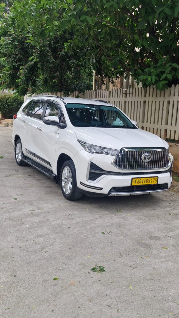 innova hycross
